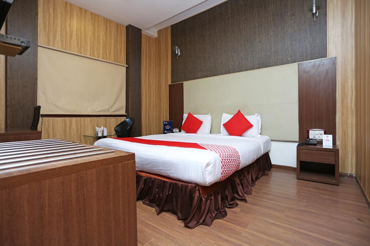 Oyo 10690 Florence Hotel Rāipur Extérieur photo